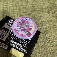 ナルミヤキャラクターズ　刺繍缶バッジ　メゾピアノ　ベリエちゃん