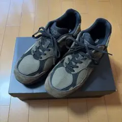 JJJJound × New Balance 990V3のサムネイル