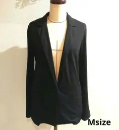 中古美品　ジャケット　ストレッチ薄手 UNIQLO　柔らかく着心地良いです。