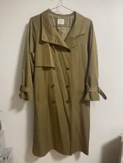 ベージュ　トレンチコート LOWRYSFARM