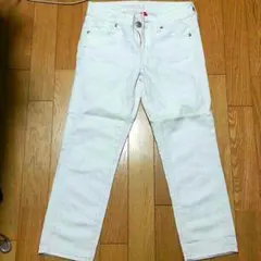 送料込み♥七分丈♪ホワイトジーンズ