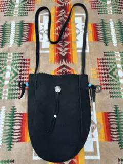 ブラックミーンズ レザーショルダーバッグ 巾着　ターコイズブルー ブラックミーンズ レザーショルダーバッグ 巾着 ターコイズブルー