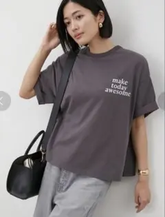 Mila Owen 短丈ワイドグラフィックTシャツのサムネイル