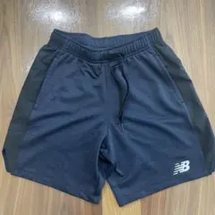 ニューバランス　ハーフパンツ　Mサイズ