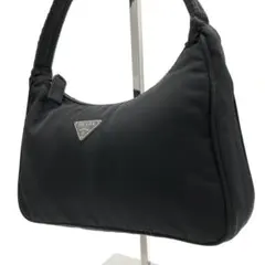 PRADA ナイロン ミニバッグ 黒 ブラック アクセサリーポーチ三角プレート