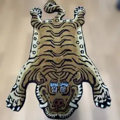 チベタン　タイガー　トラ型ラグマット 約100cm x 50cm