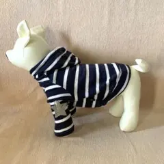 犬服 フード付き ネイビーとホワイトのストライプ　使用感あり