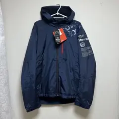 未使用タグ付き　デサント EKS+THERMO ウインドブレーカー