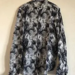 ZARA MAN スリムフィット 長袖シャツ 黒白葉模様