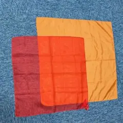 ＜使い道はお任せグッズ＞レッド&オレンジの正方形の生地