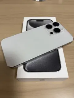 【美品】Apple iPhone 15 Pro 512GB ホワイト