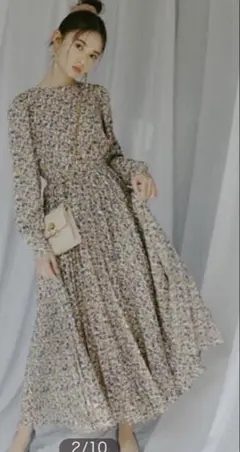 【新品タグ付き】GRLグレイル　花柄パフスリーブプリーツワンピース　k8674w