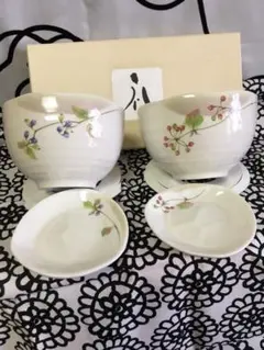 【美品】ペア茶碗 小皿付き　箱付き