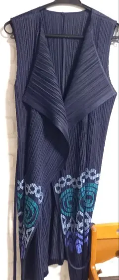 2025年最新】PLEATS PLEASE レディース ベスト・ジレ・ビスチェ