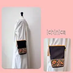 インド刺繍 サコッシュ／スマホポシェット 黒×オレンジ タッセル付き 大人可愛い