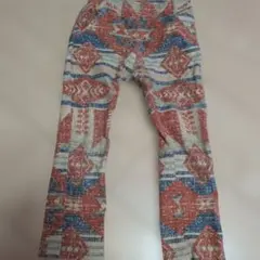 幾何学模様フィットパンツ