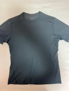 『SALE当日発送』 ARC'TERYX 半袖Tシャツ グレー