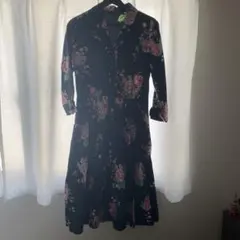 LAURA ASHLEY 花柄長袖ワンピース