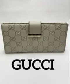 GUCCI ベージュ GGパターン 二つ折り財布