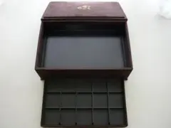 GODIVAの空箱 小物入れのサムネイル