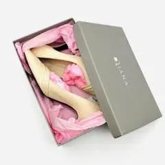 DIANAダイアナレザーパンプス24EEポインテッドヒールベージュ美品日本製箱付のサムネイル