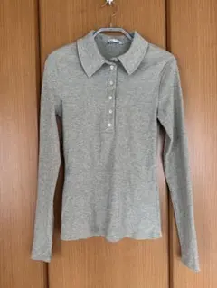 メタリックポロネックTシャツ　ZARA 長袖　ゴールド　ラメのサムネイル