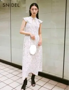 SNIDEL フレアカラーワンピース