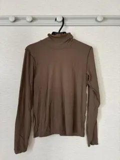 GU ブラウン 長袖タートルネック Lサイズ
