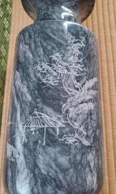 秋山群雁　花器　壺　花瓶　大理石？　 45 x 16サイズ 10kg 山水画彫りのサムネイル