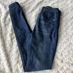 GU スキニーデニムパンツ 55のサムネイル