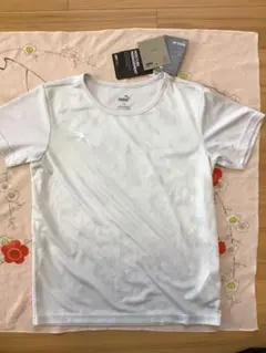 PUMA 半袖　スポーツウエア　オフホワイト　140