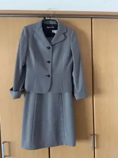 フォーマルワンピーススーツ　11号