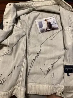 GACKT 本人私物サイン入りブルゾン＋オマケ GACKT 本人私物サイン入りブルゾン＋オマケ 2025年最新】gackt