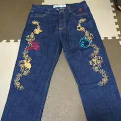 参丸一】【32インチ】花柄刺繍ダークブルーデニムパンツ - メルカリ