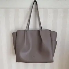 Elura エルーラ✨リュクス エアリートートバック　ブラウングレージュ
