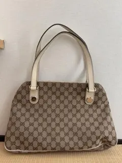 GUCCI ベージュ GGパターン ハンドバッグ