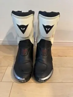 Item thumbnail for item 91d3bf8e-a60d-4947-bcb3-0ebe18ff27b7