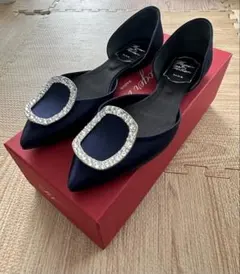 試着のみ rogervivier ロジェヴィヴィエ ストラス ビジュー シルクのサムネイル