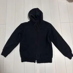 UNIQLO ブラックボアパーカー