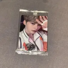 zb1 Ktown4u 中華特典トレカ　眩しい　ハンビン