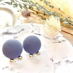 ライトグレー　ピアス　ノンホールピアス　親子　おそろい　くるみボタン　パール