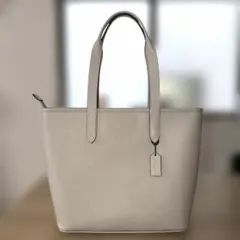 2026年最新】coach サリバントートの人気アイテム - メルカリ