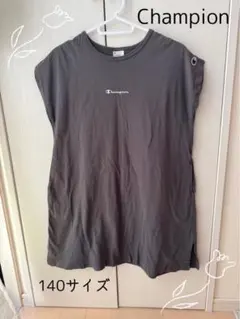 Champion ⭐︎半袖ワンピース ⭐︎140サイズのサムネイル