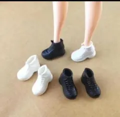 黒・白スニーカーセット♡リカちゃん・バービーちゃん・ジェニーちゃん・お人形さん用