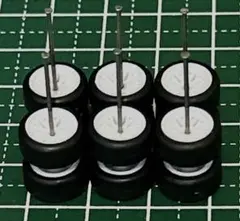 カスタムホイール　タイヤ　パーツ　1/64 深リム　ホワイト　メッシュ　3台
