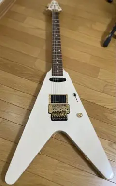 HOLLY エレキベース　フライングブイ HOLLY エレキベース フライングブイ HOLLY フライングV type