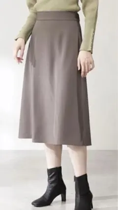 N. Natural Beauty Basic ウエストステッチフレアスカート