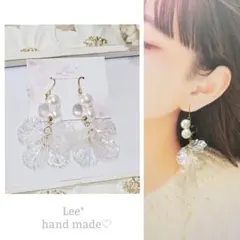 ＃74　オーロラクリア花びら×パール　大ぶり　大人かわいい♡ピアス/イヤリング