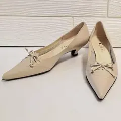 B2132 ダイアナ レザーパンプス リボン ポインテッド 24.0E 幅広