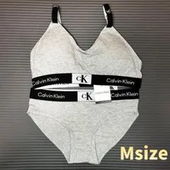 【即納】Calvin Klein ブラジャーショーツ グレーM 36